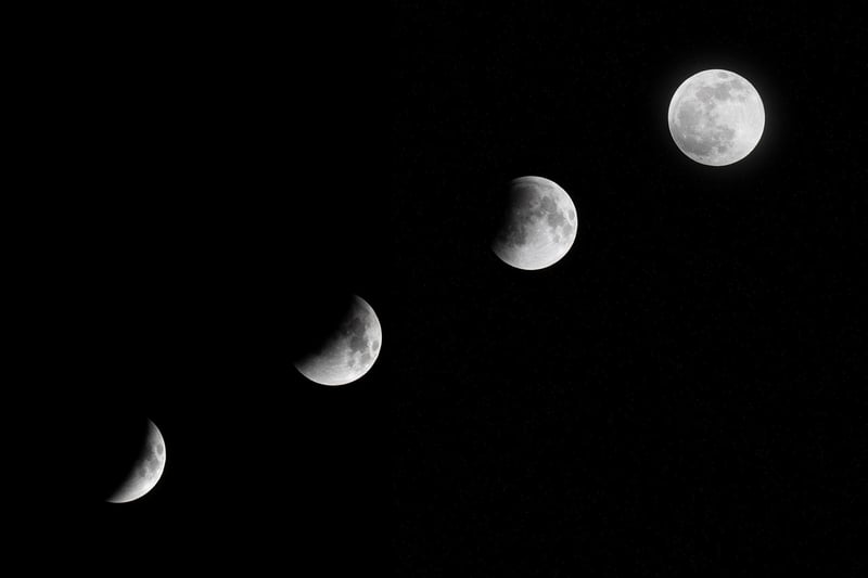 Moon Phases Accents